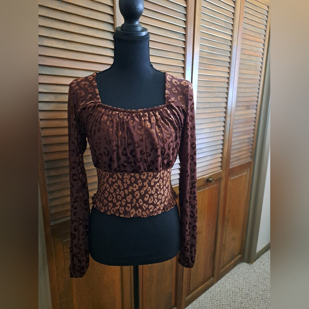 Elegant Brown Leopard Print Blouse
